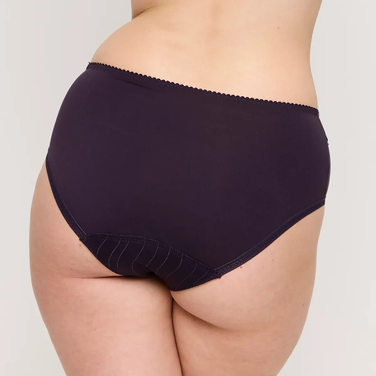 PrimaDonna Deauville Brief Amethyst Gem